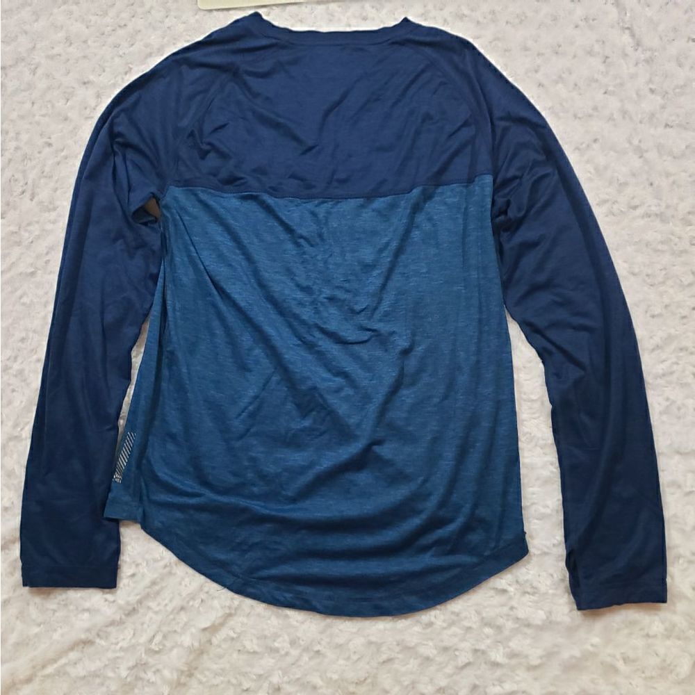 American Eagle 360 extreme flex long sleeve - Picture 3 of 8